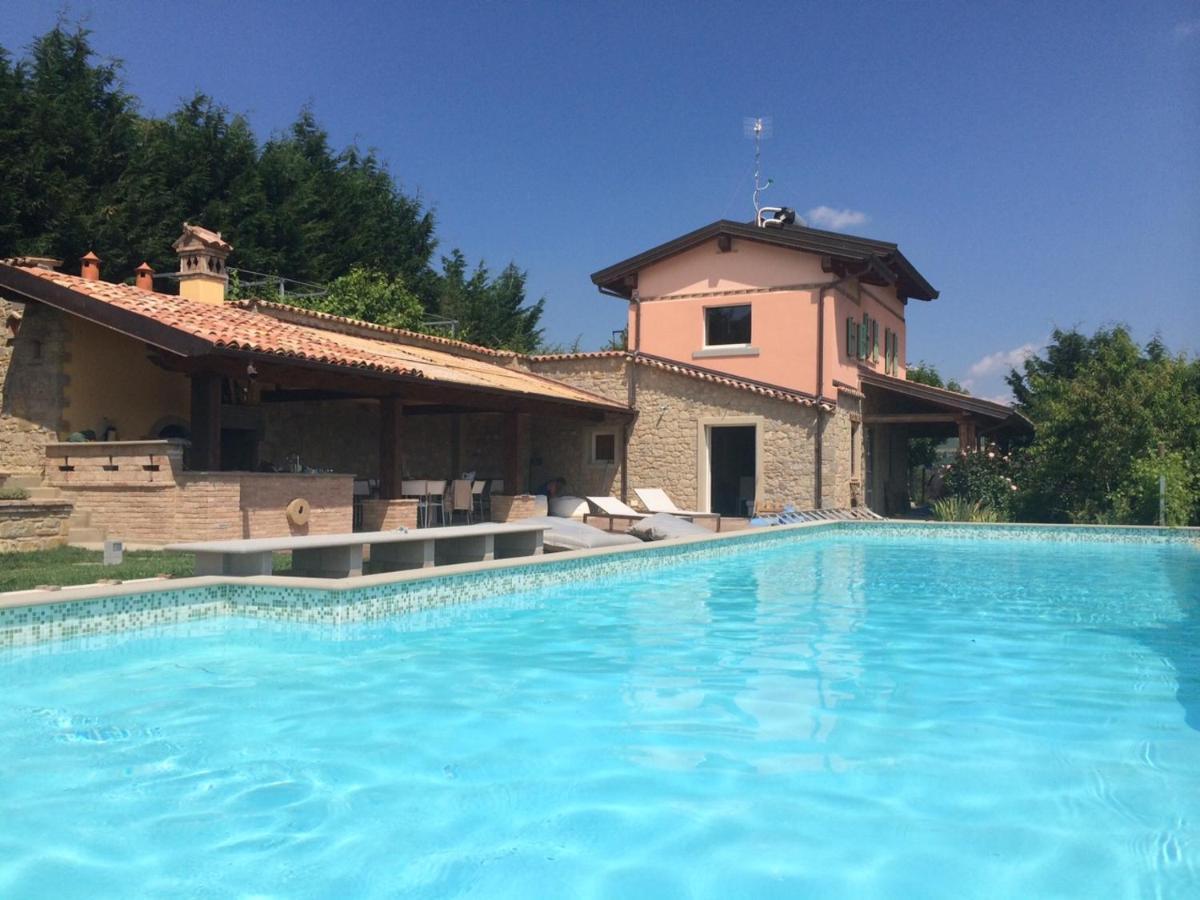 فيلا Agriturismo I Tassoni بافولو نيل فرينانو المظهر الخارجي الصورة